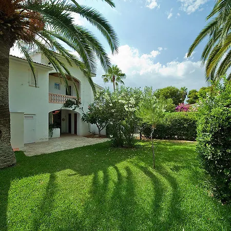 19 A - Four Bedroom Hotel *
